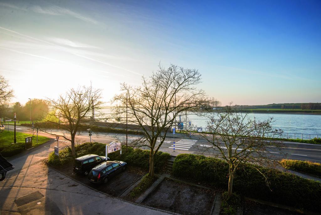 Hotel & Restaurant Zum Vater Rhein Monheim am Rhein Cameră foto